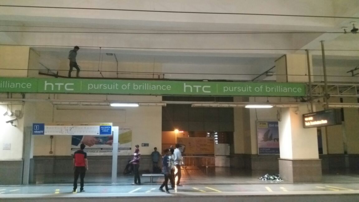 HTC takeovers HUDA City Centre Metro Station, 2017 – 18