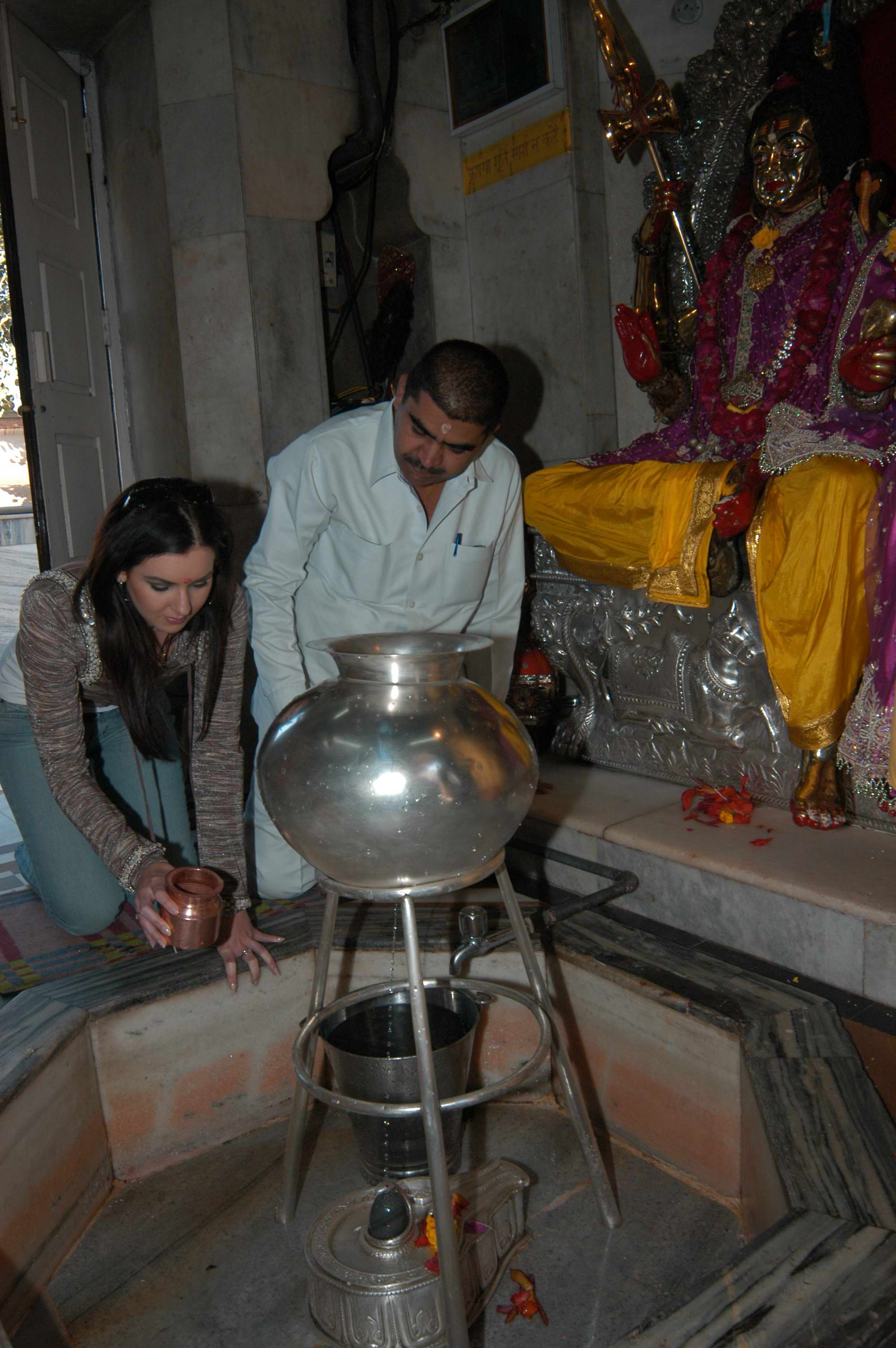 Miss Universe AIDS Awareness Tour to India - 2005