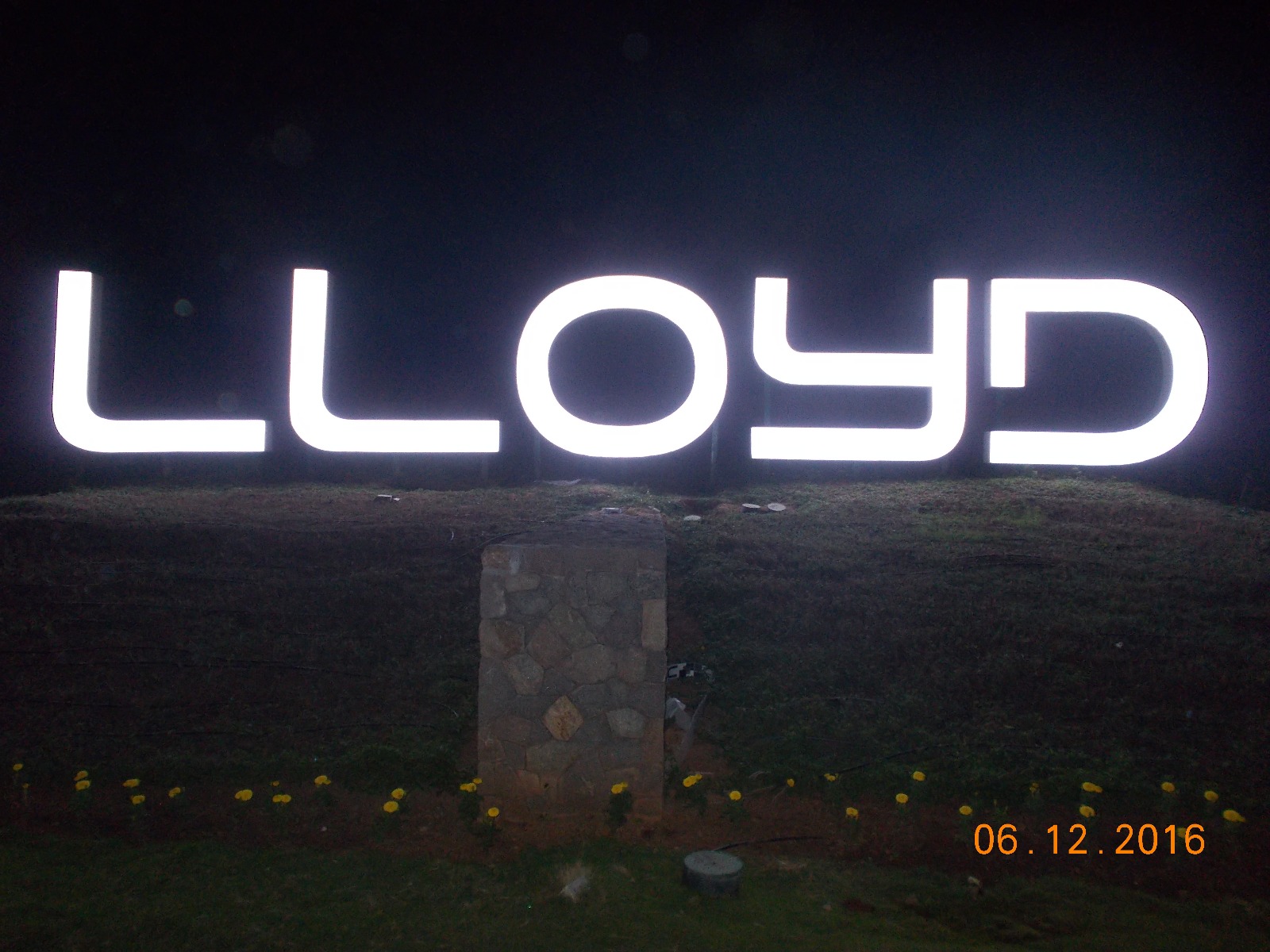 LLOYD outdoor branding at Hyderabad Airport 2015-2018