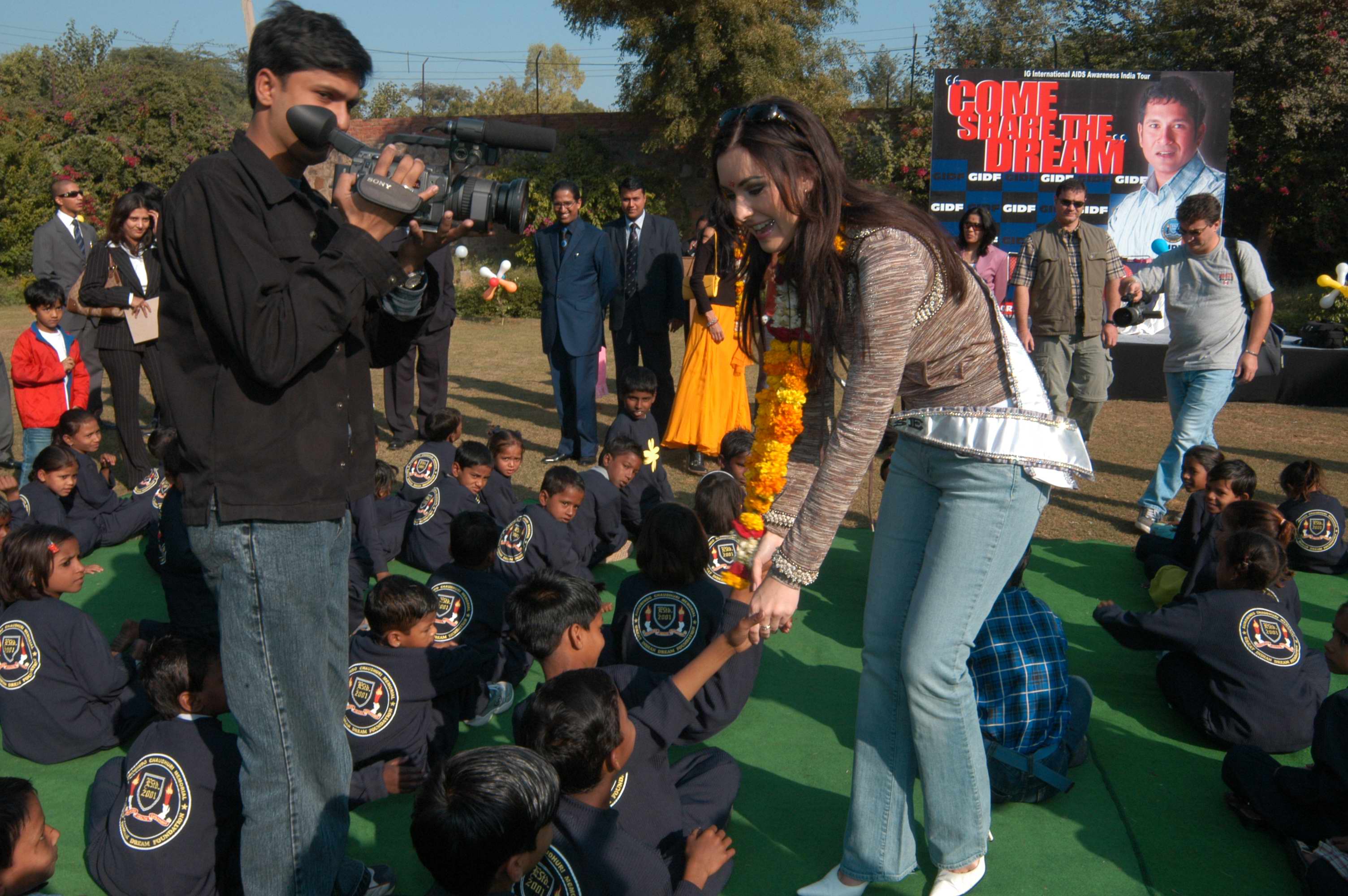 Miss Universe AIDS Awareness Tour to India - 2005