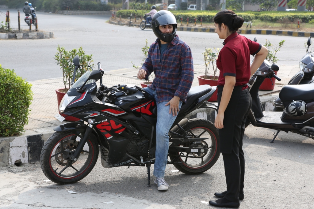 Suzuki GIXXER and October Movie Association, 2018